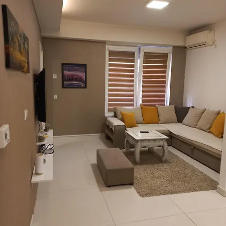 Apartment Sani Free Parking Skopje