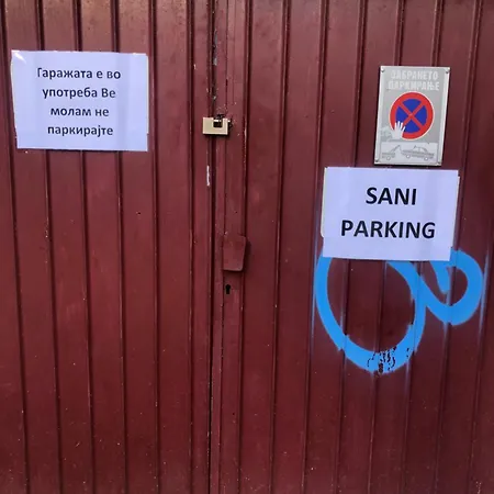 Sani Free Parking شقة سكوبجي